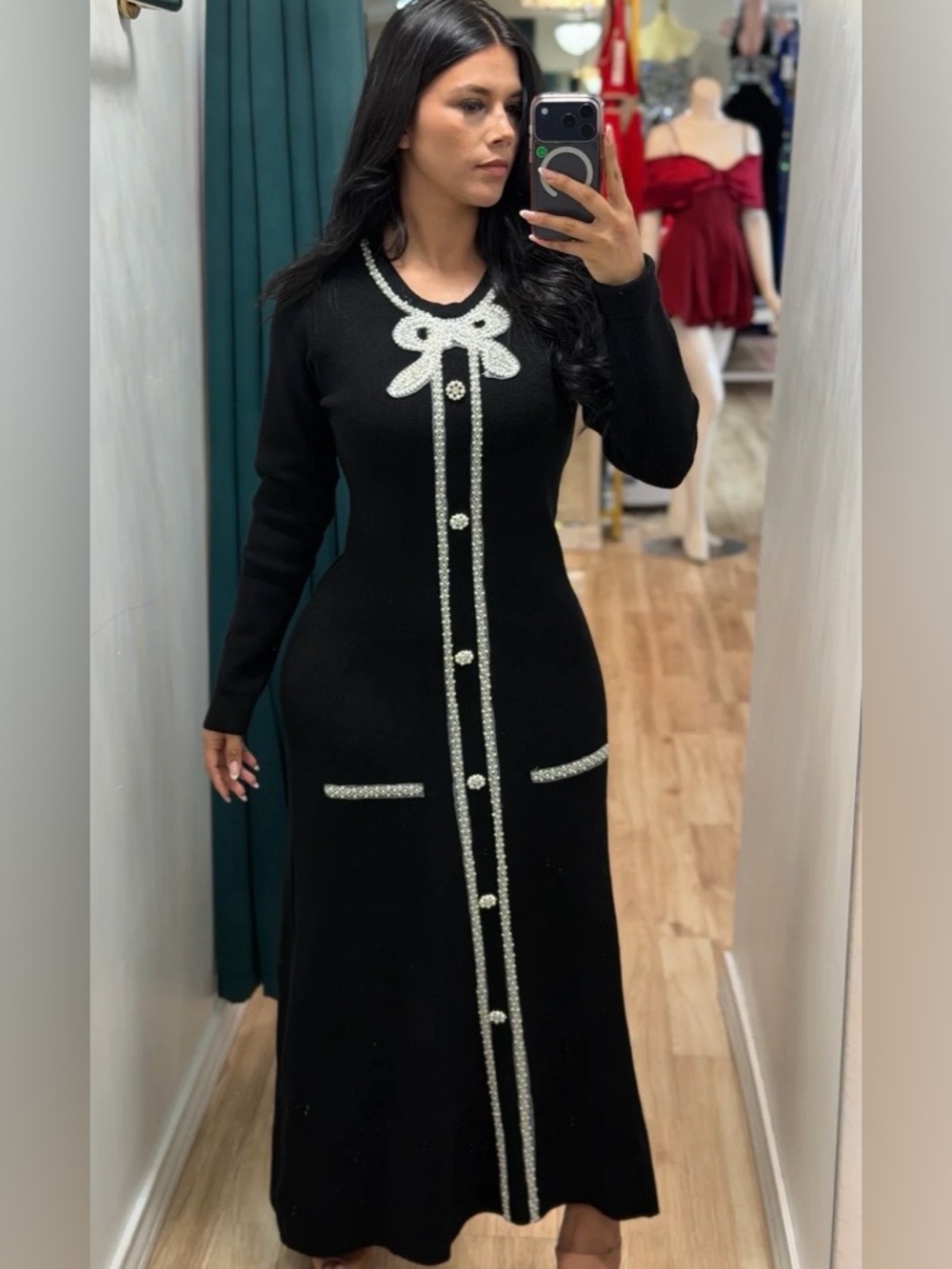 New Size S Elegant Black Knit Maxi Dress with Pearl Trim - Gorgeous Premium Bout